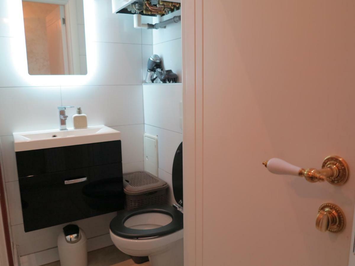 Small Luxury Kapitol Apartment Vídeň Exteriér fotografie